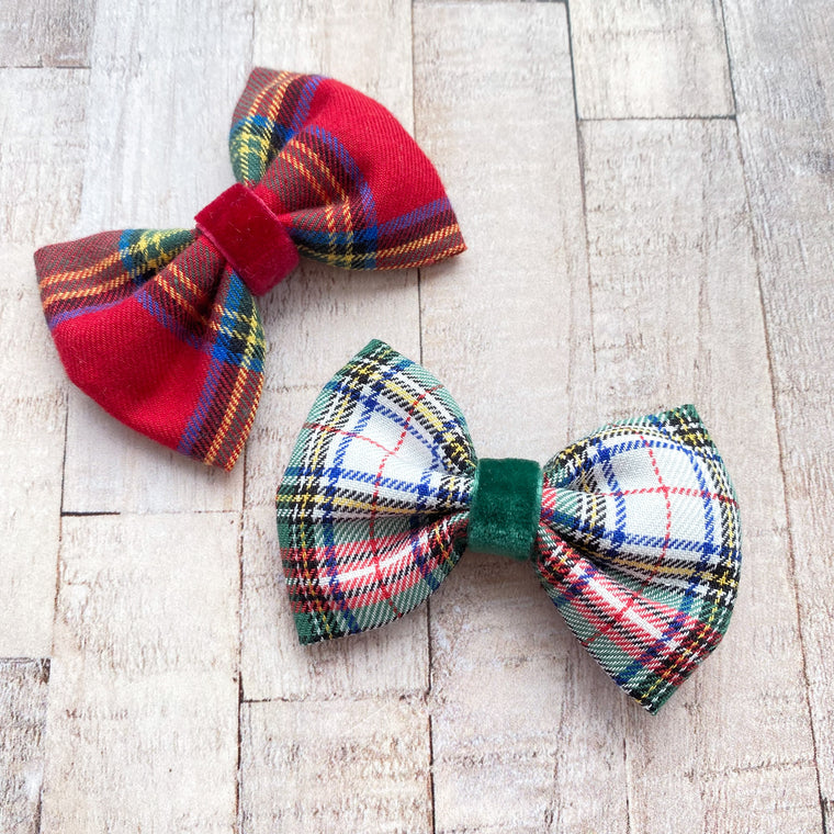 LITTLE Tartan Bow / White & Emerald